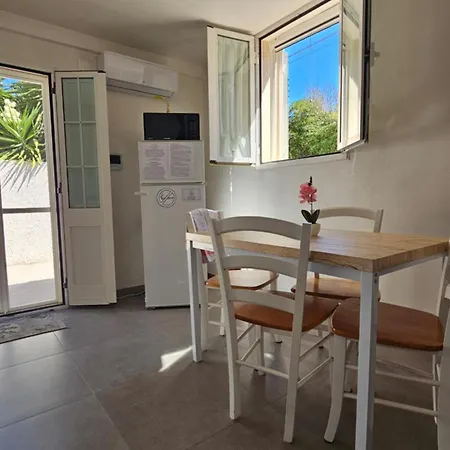 Dependance Таранто